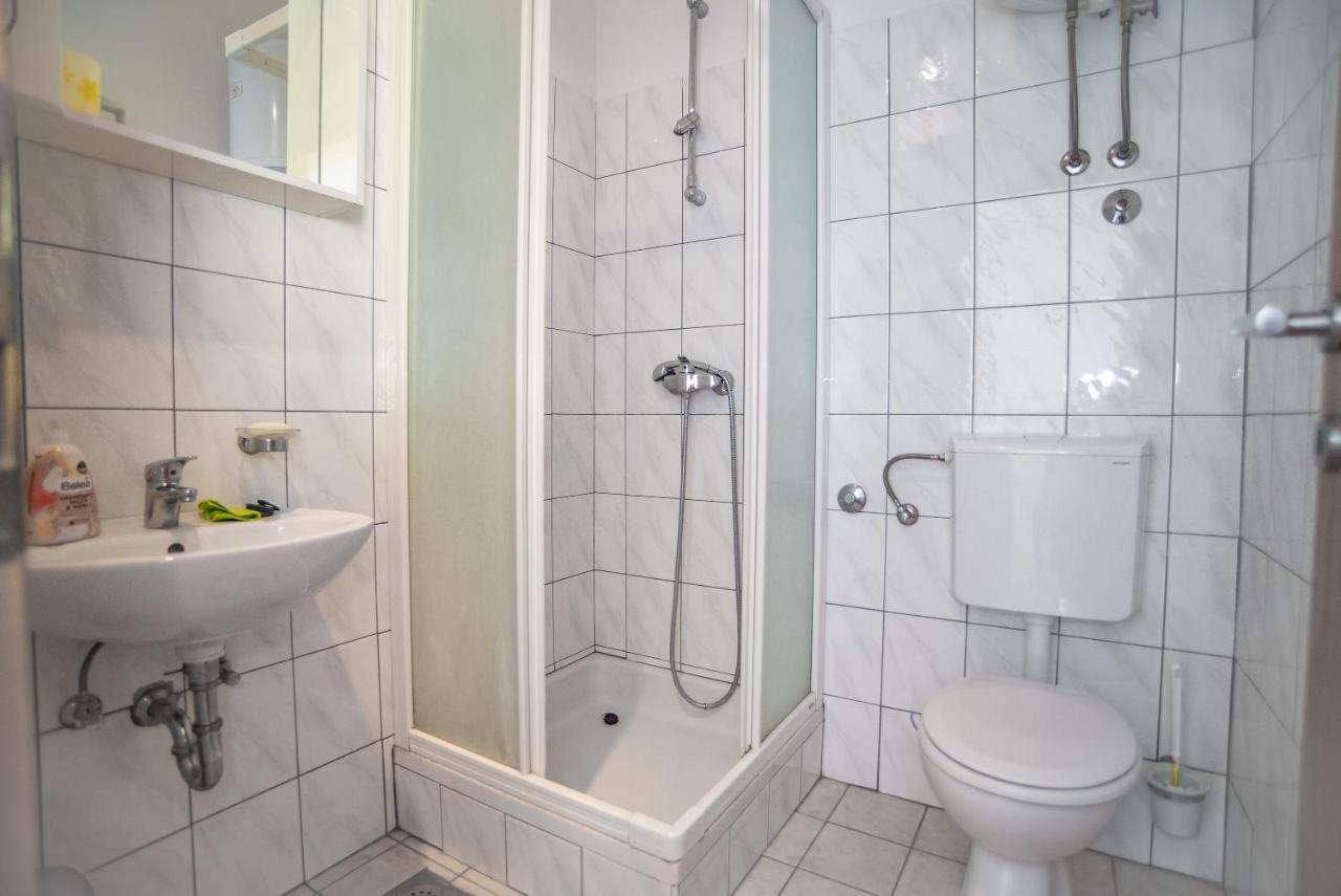 Apartments By The Sea Sumpetar, Omis - 2808 المظهر الخارجي الصورة