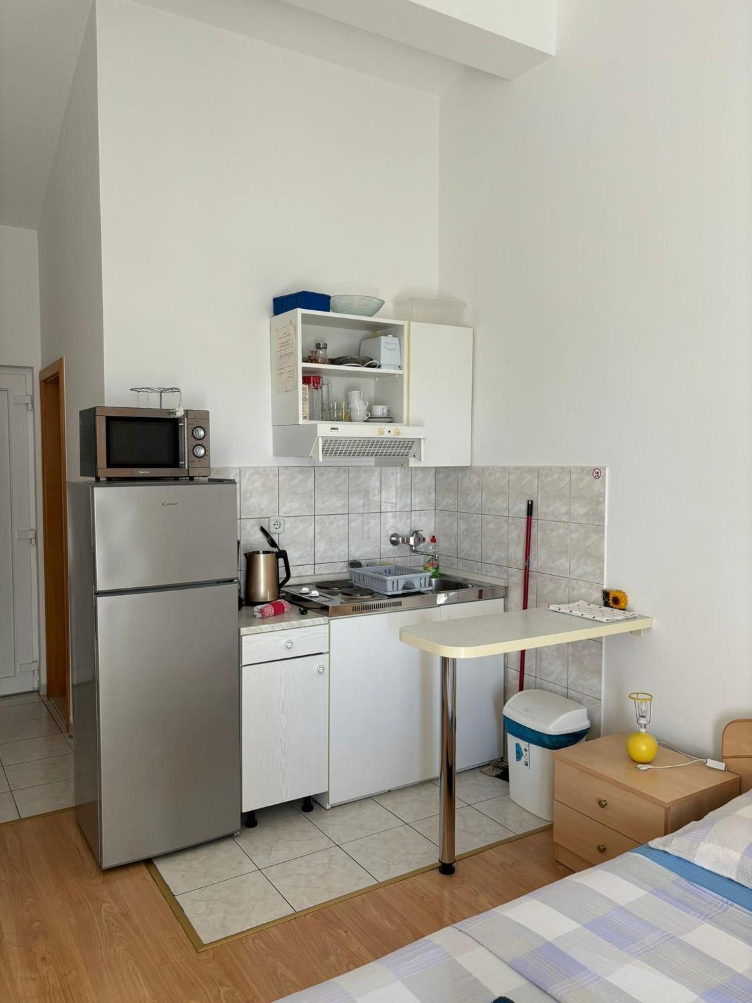 Apartments By The Sea Sumpetar, Omis - 2808 المظهر الخارجي الصورة