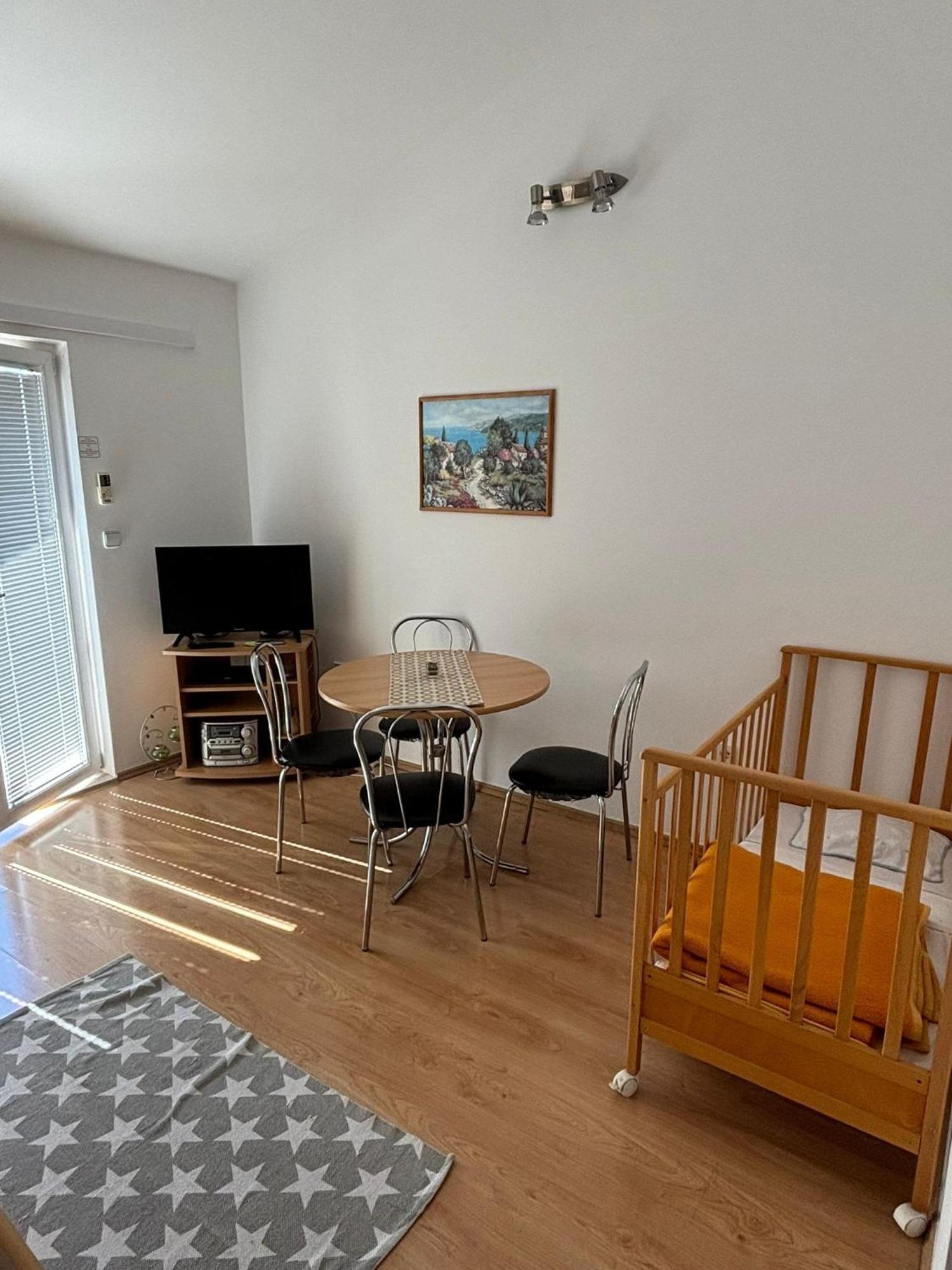 Apartments By The Sea Sumpetar, Omis - 2808 الغرفة الصورة